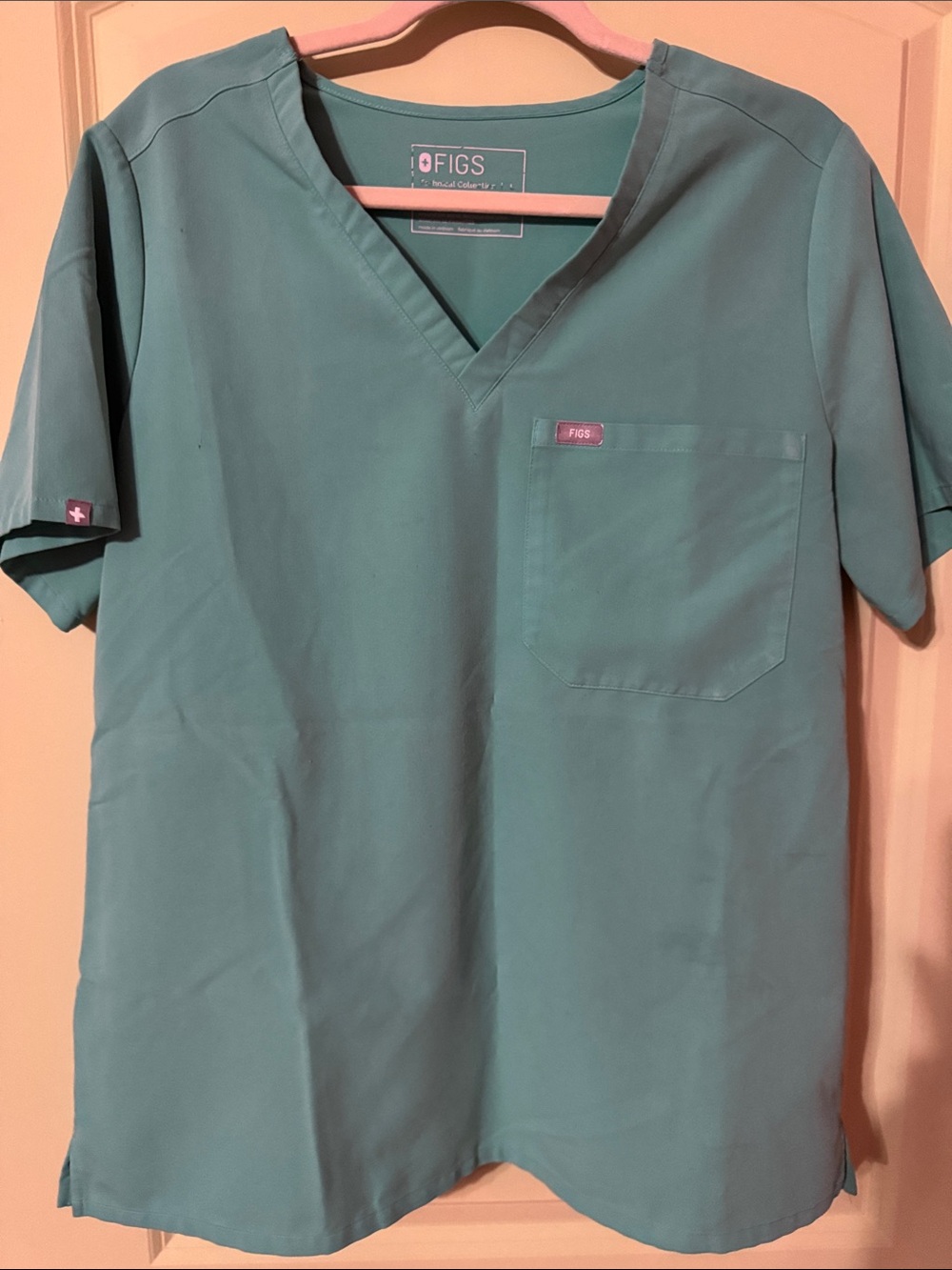 FIGS Women’s Large Scrub Top - Teal Green V-Neck